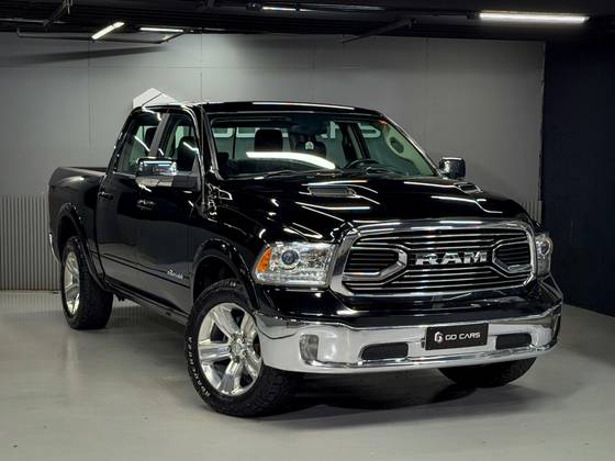 RAM CLASSIC 5.7 V8 GASOLINA LARAMIE CD 4X4 AUTOMÁTICO